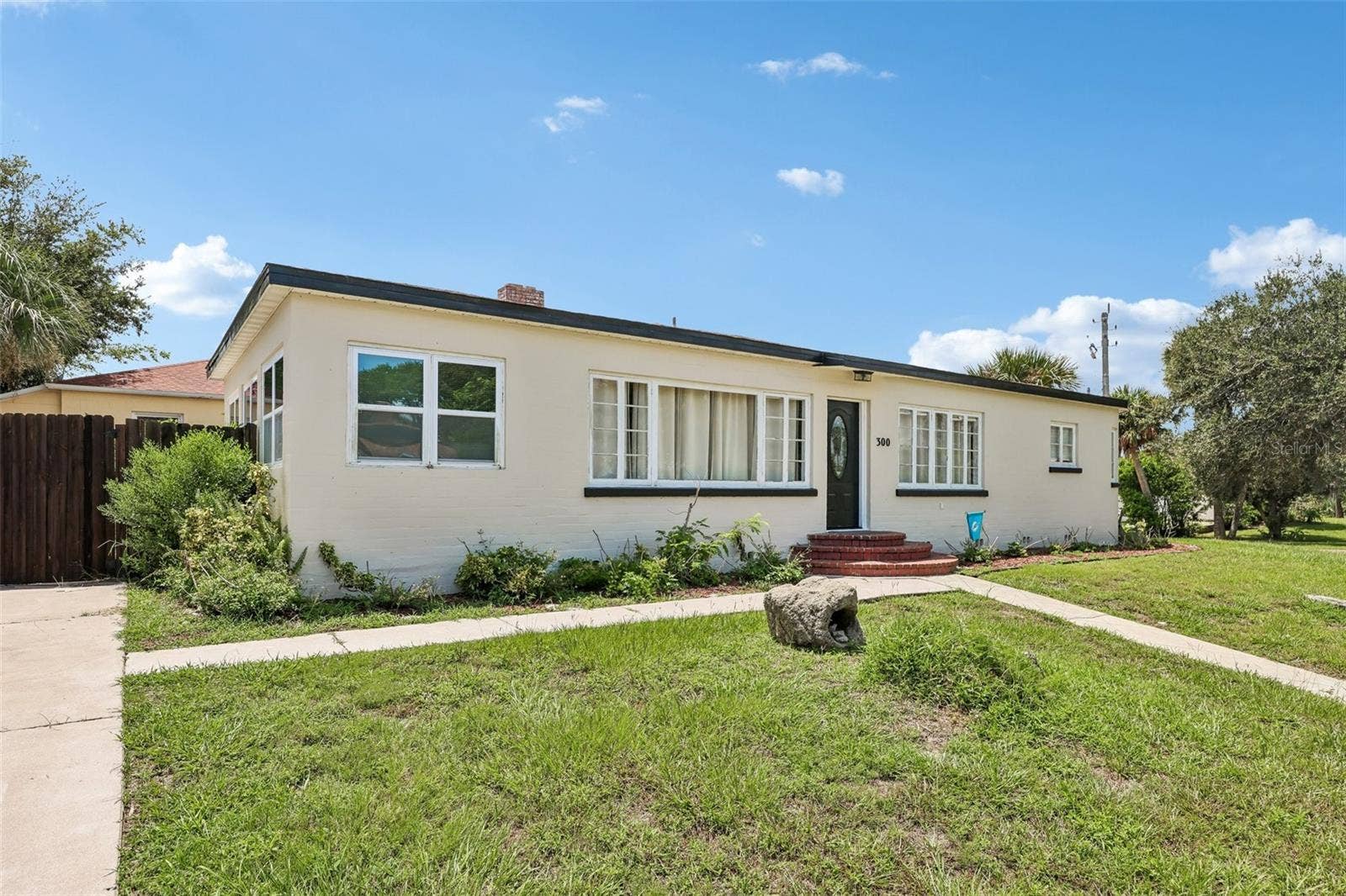 300 REVILO BOULEVARD, Daytona Beach, FL 32118