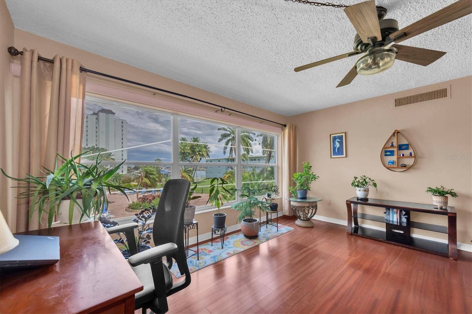 6363 GULF WINDS DRIVE, #233, St Petersburg, FL 33706 6363 GULF WINDS DRIVE, #233, St Petersburg, FL 33706