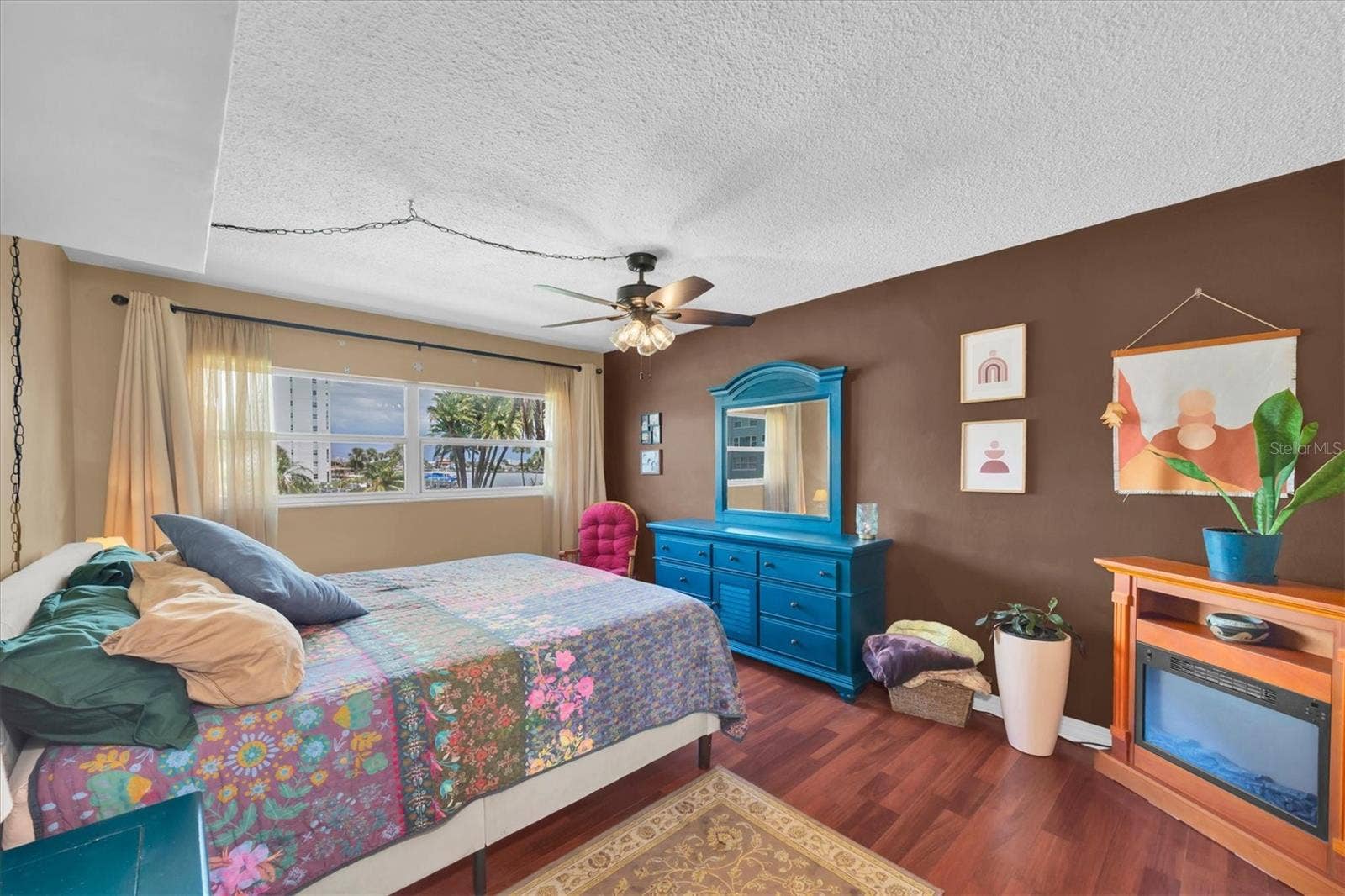 6363 GULF WINDS DRIVE, #233, St Petersburg, FL 33706 6363 GULF WINDS DRIVE, #233, St Petersburg, FL 33706