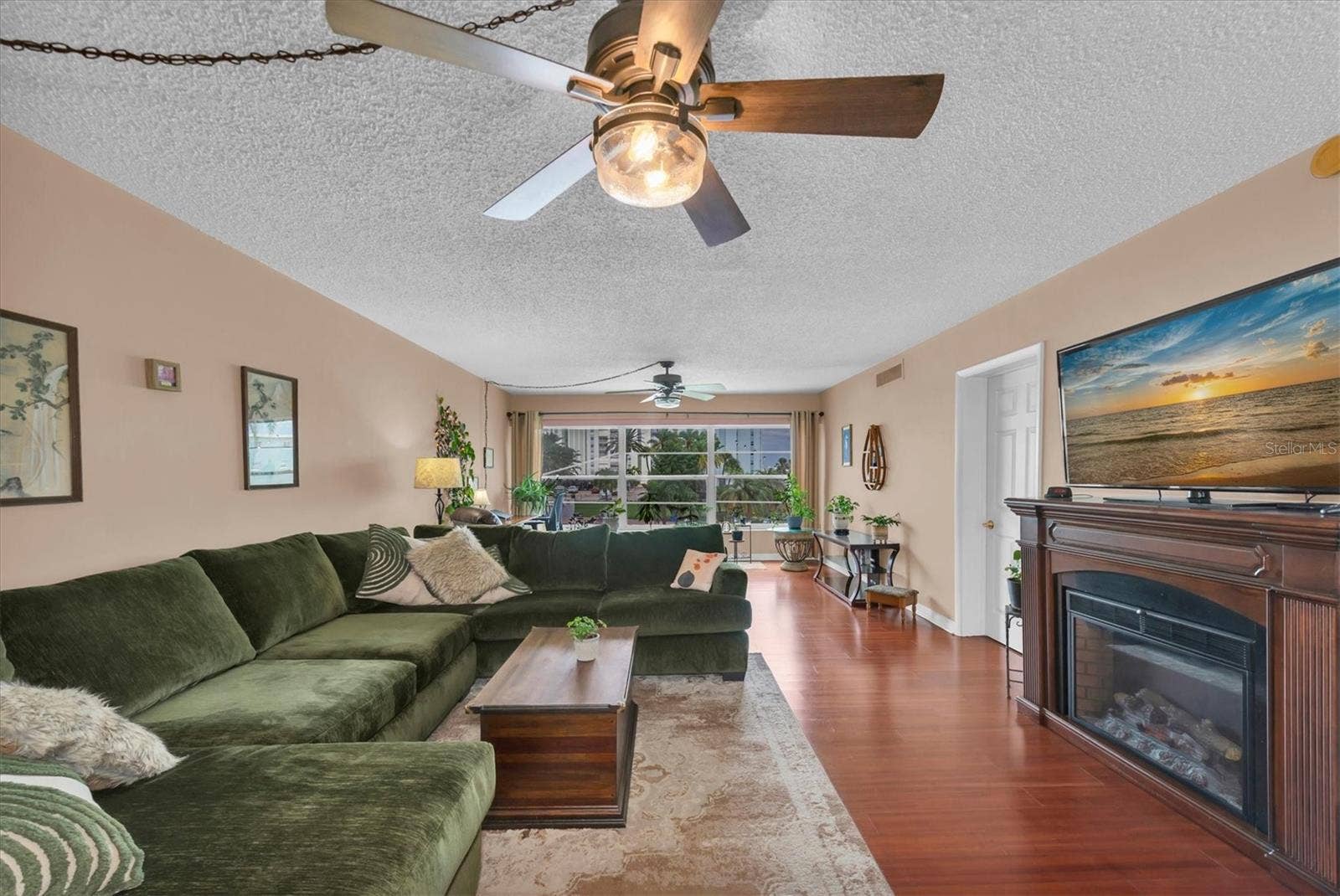 6363 GULF WINDS DRIVE, #233, St Petersburg, FL 33706 6363 GULF WINDS DRIVE, #233, St Petersburg, FL 33706