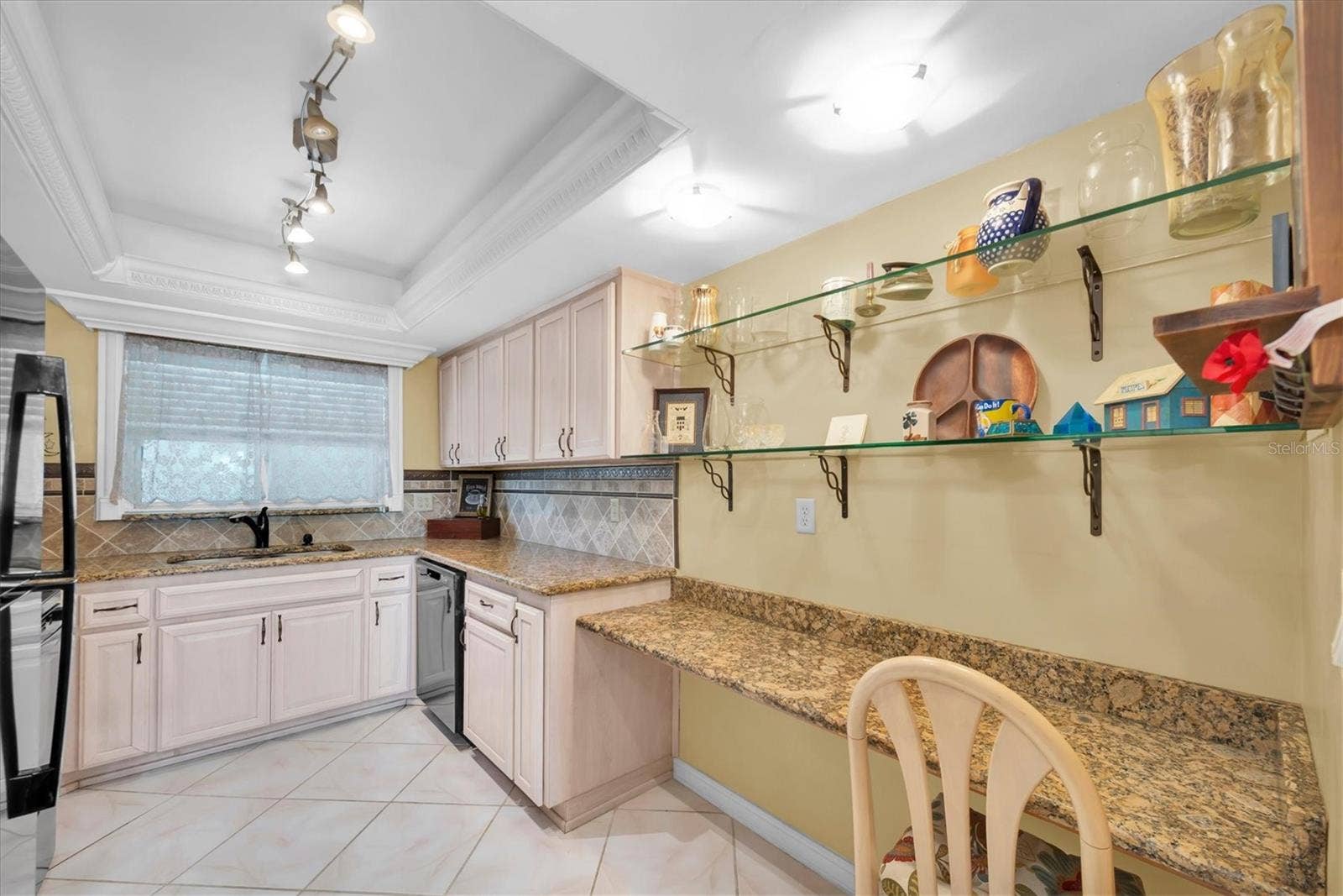 6363 GULF WINDS DRIVE, #233, St Petersburg, FL 33706 6363 GULF WINDS DRIVE, #233, St Petersburg, FL 33706