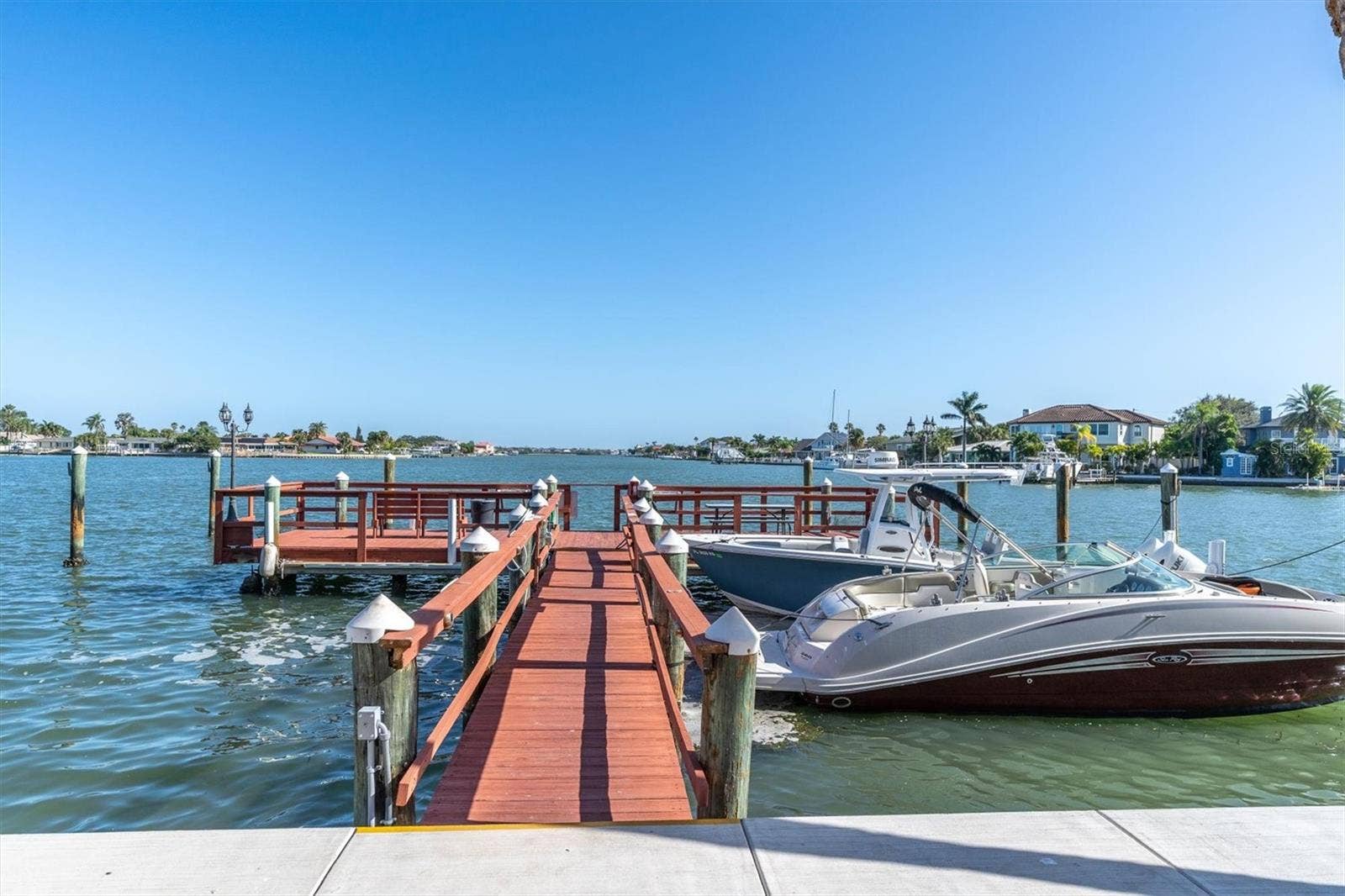 6363 GULF WINDS DRIVE, #233, St Petersburg, FL 33706 6363 GULF WINDS DRIVE, #233, St Petersburg, FL 33706
