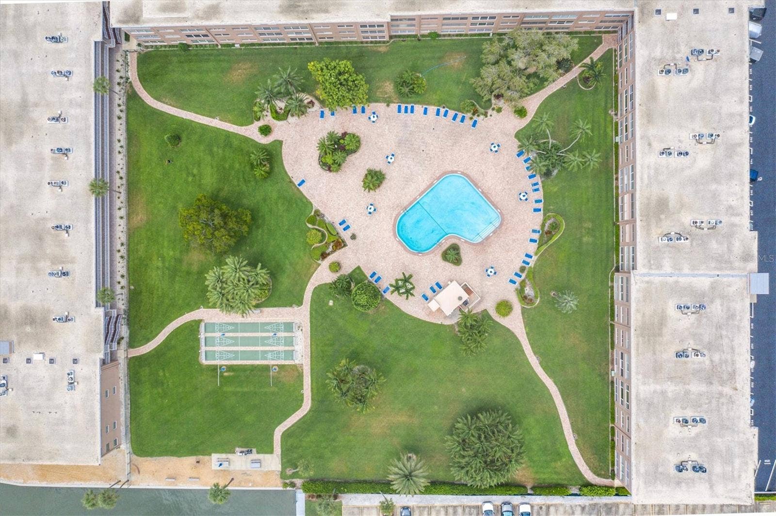 6363 GULF WINDS DRIVE, #233, St Petersburg, FL 33706 6363 GULF WINDS DRIVE, #233, St Petersburg, FL 33706