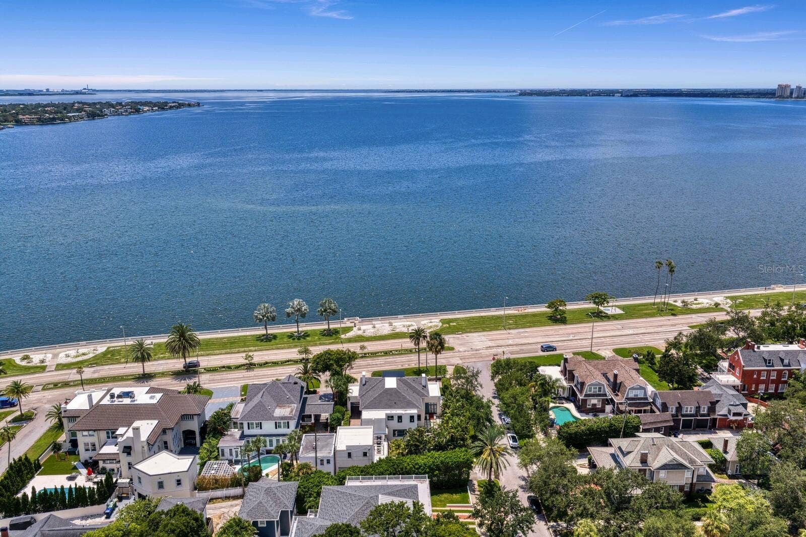 907 BAYSHORE BOULEVARD, Tampa, FL 33606 907 BAYSHORE BOULEVARD, Tampa, FL 33606