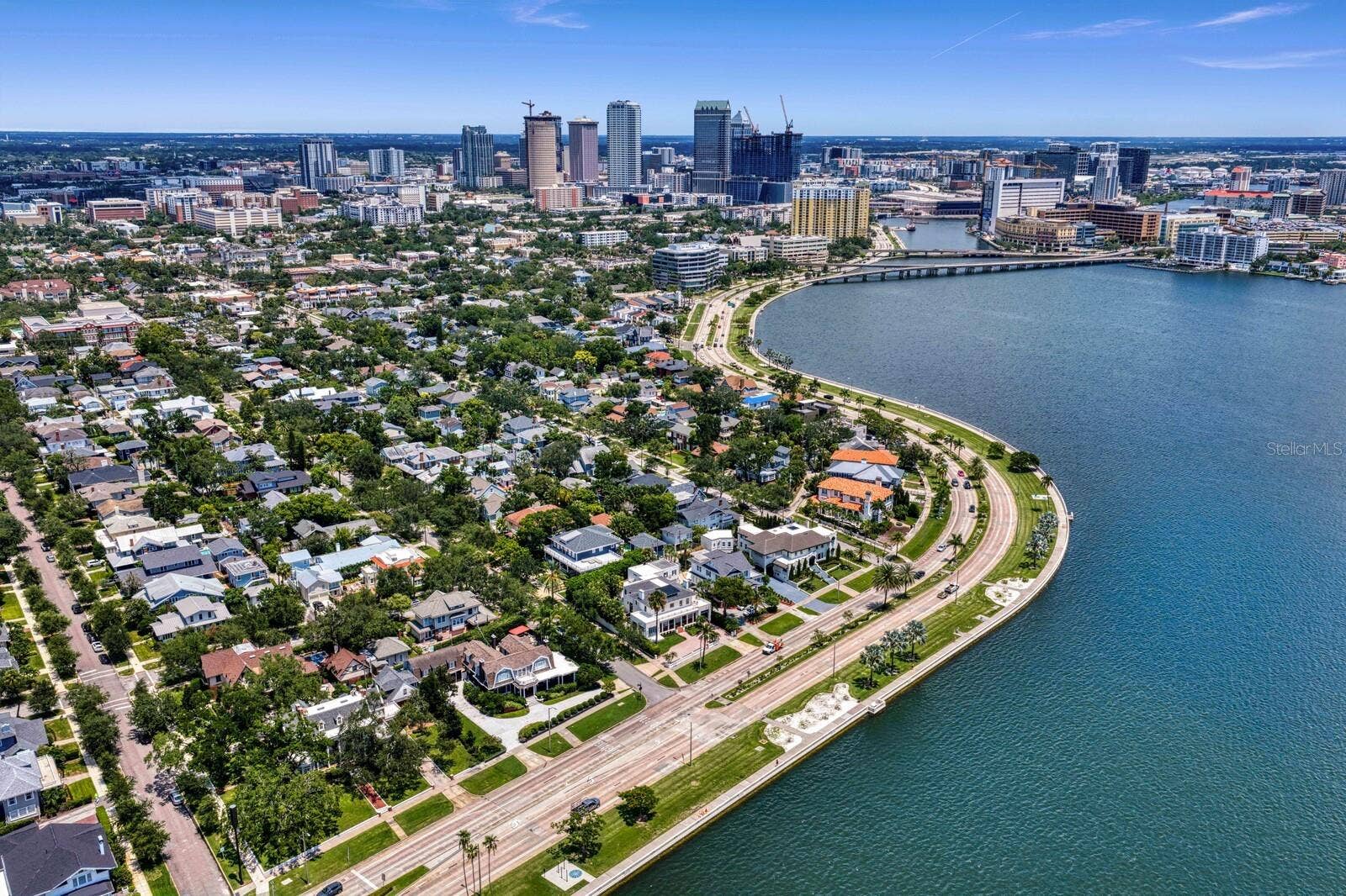 907 BAYSHORE BOULEVARD, Tampa, FL 33606 907 BAYSHORE BOULEVARD, Tampa, FL 33606