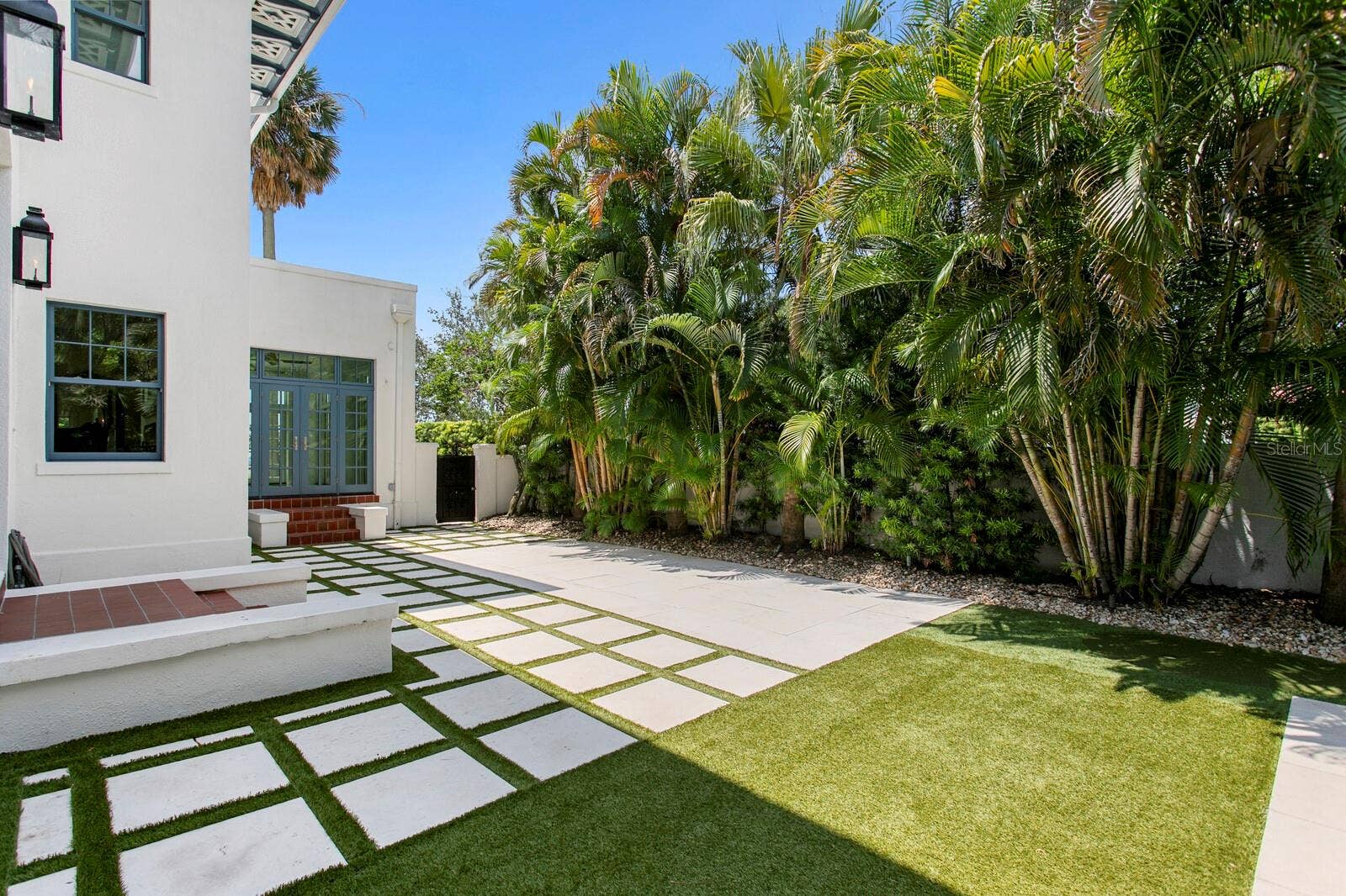 907 BAYSHORE BOULEVARD, Tampa, FL 33606 907 BAYSHORE BOULEVARD, Tampa, FL 33606