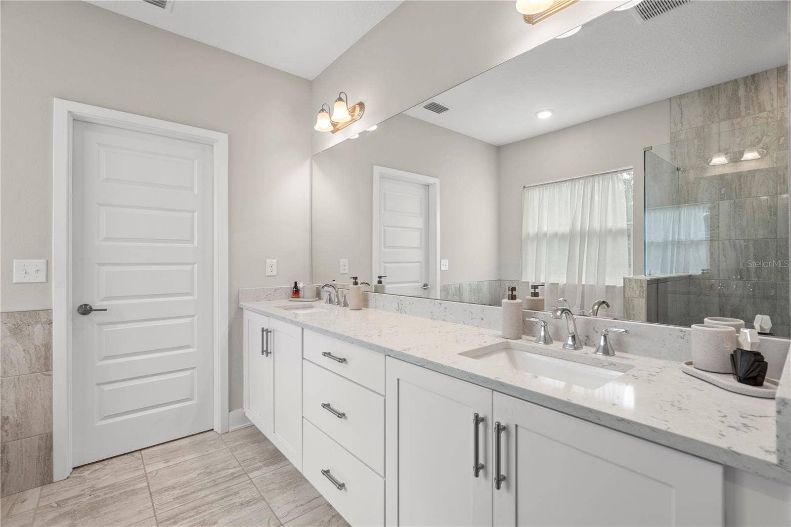 1415 CRYSTAL LAKE DRIVE, Lakeland, FL 33801 1415 CRYSTAL LAKE DRIVE, Lakeland, FL 33801