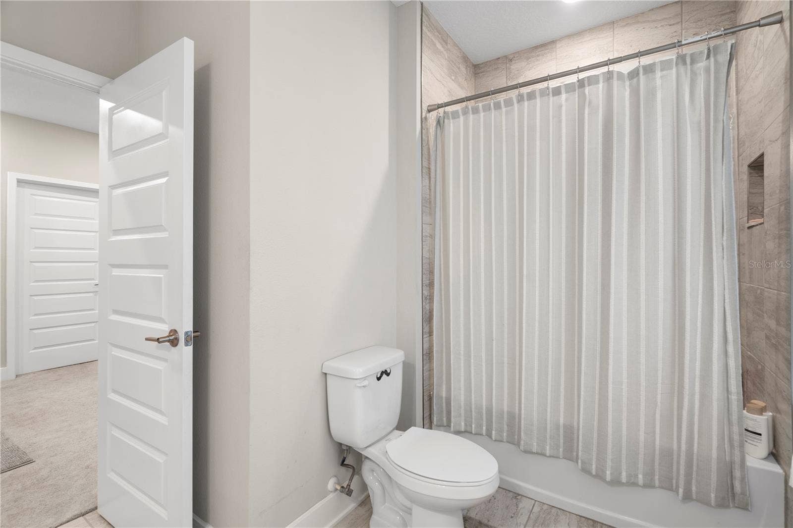 1415 CRYSTAL LAKE DRIVE, Lakeland, FL 33801 1415 CRYSTAL LAKE DRIVE, Lakeland, FL 33801