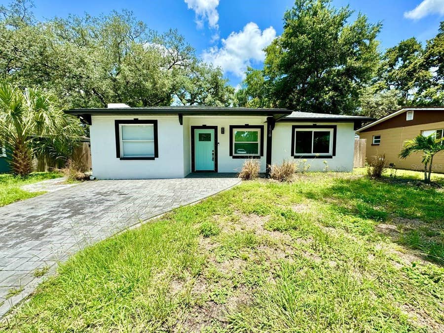 Property photo for 1918 E SHADOWLAWN AVENUE, Tampa, FL