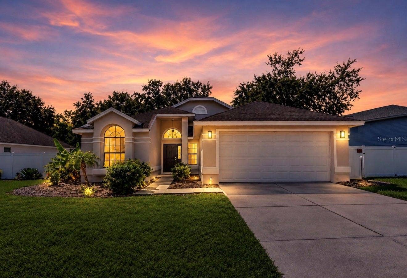 4302 LONGFELLOW DRIVE, Plant City, FL 33566 4302 LONGFELLOW DRIVE, Plant City, FL 33566