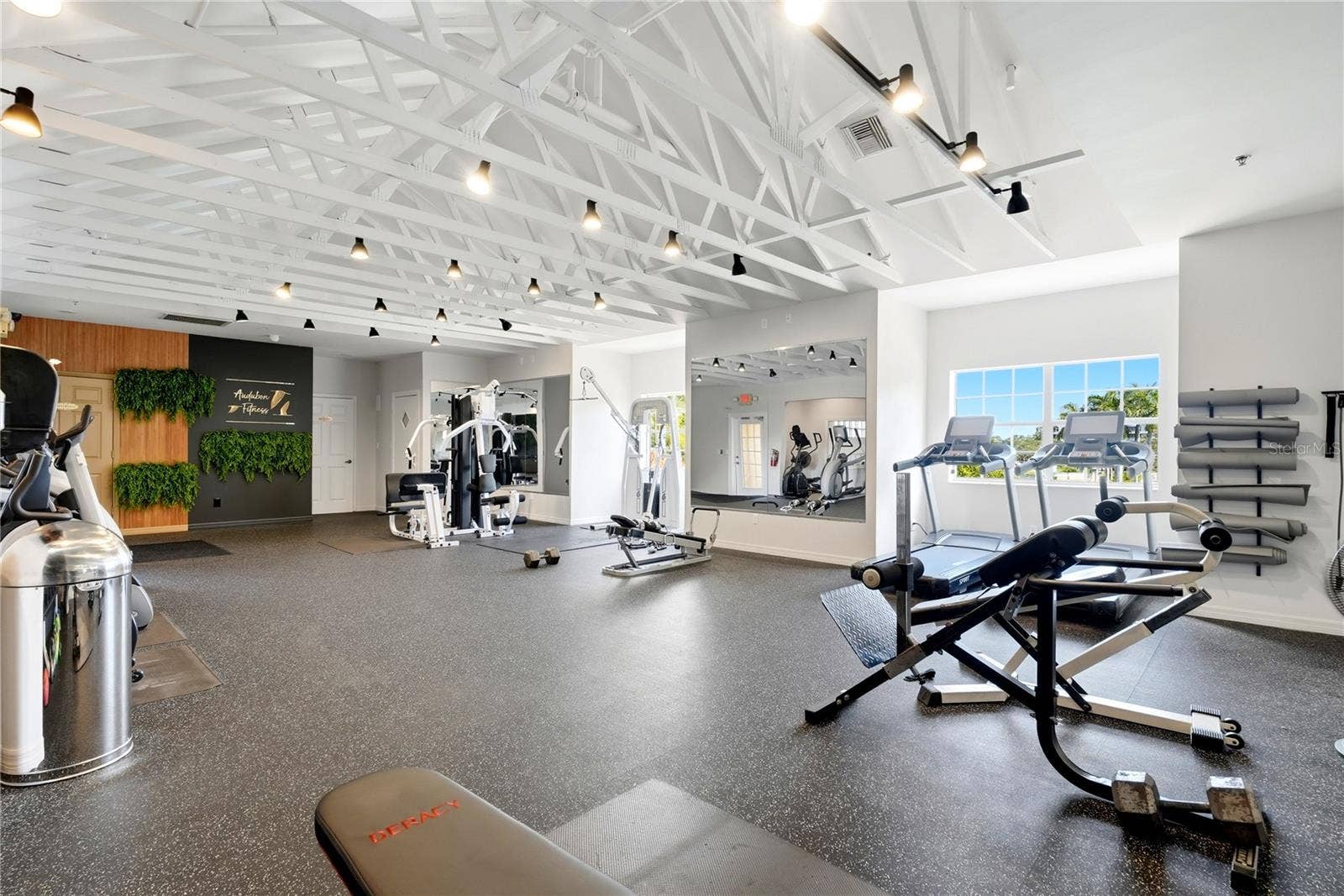 2400 FEATHER SOUND DRIVE, #427, Clearwater, FL 33762 Workout Room