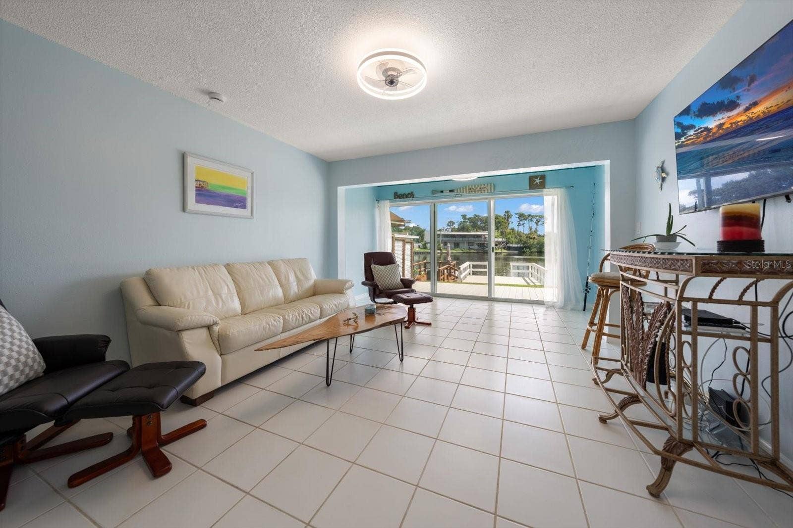 599 WESTWINDS DRIVE, #9, Palm Harbor, FL 34683