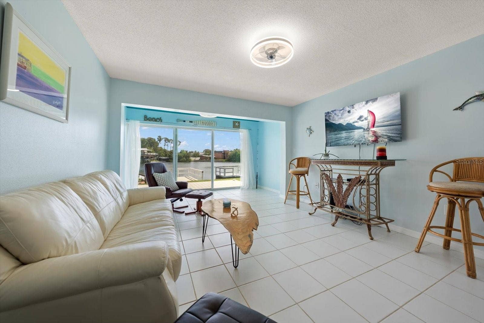599 WESTWINDS DRIVE, #9, Palm Harbor, FL 34683
