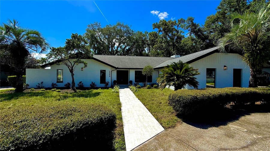 Property photo for 2889 HAMMOCK DRIVE, Plant City, FL