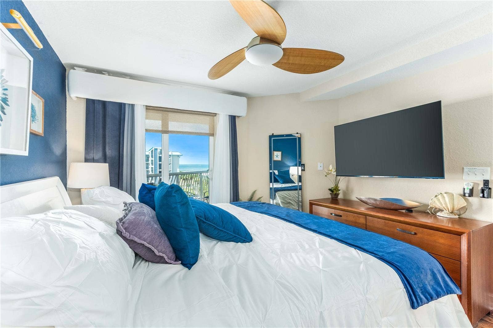 11605 GULF BOULEVARD, #503, St Petersburg, FL 33706 11605 GULF BOULEVARD, #503, St Petersburg, FL 33706