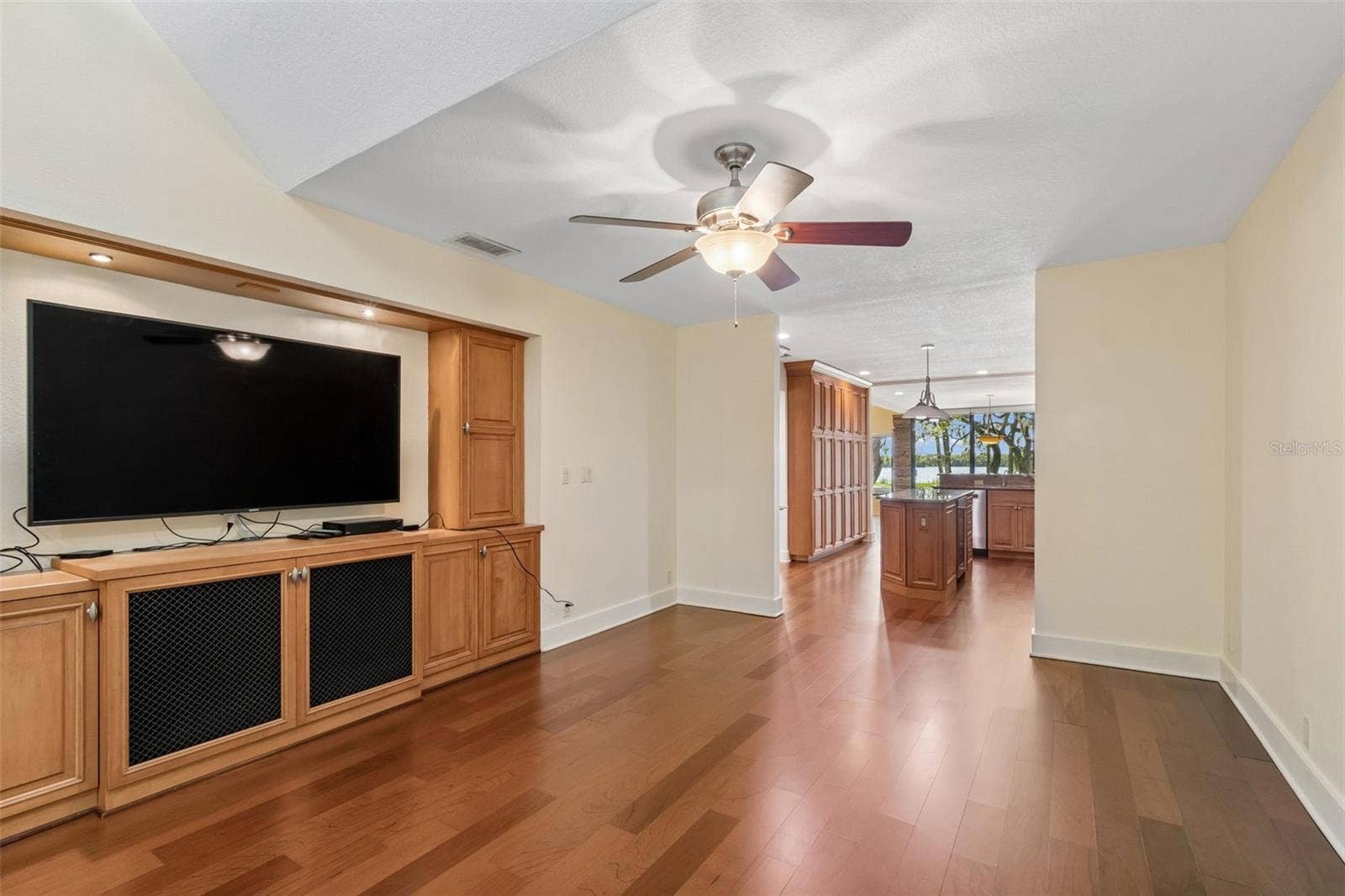 Den/Family Room