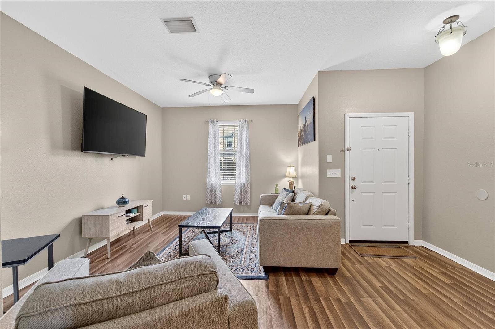 2052 GREENWOOD VALLEY DRIVE, Plant City, FL 33563 2052 GREENWOOD VALLEY DRIVE, Plant City, FL 33563