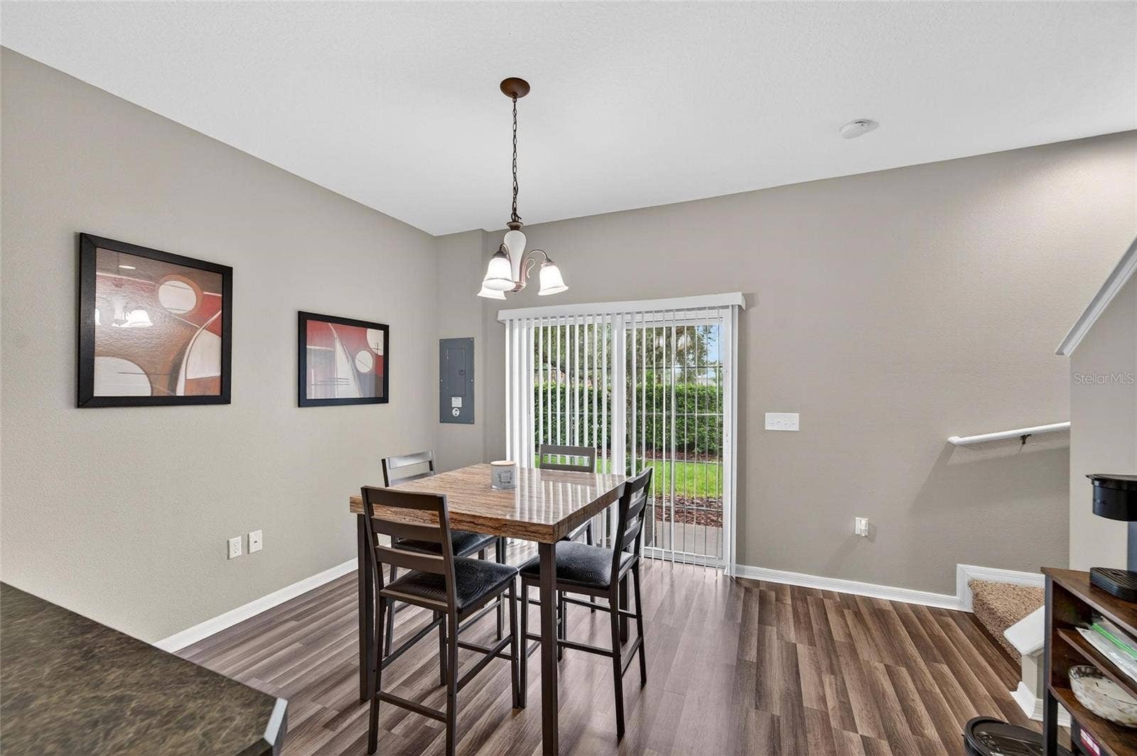 2052 GREENWOOD VALLEY DRIVE, Plant City, FL 33563 2052 GREENWOOD VALLEY DRIVE, Plant City, FL 33563
