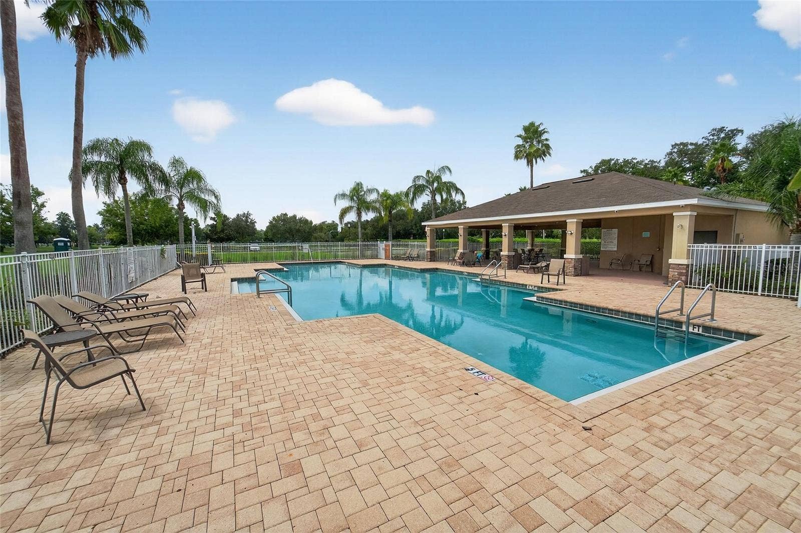 2052 GREENWOOD VALLEY DRIVE, Plant City, FL 33563 2052 GREENWOOD VALLEY DRIVE, Plant City, FL 33563