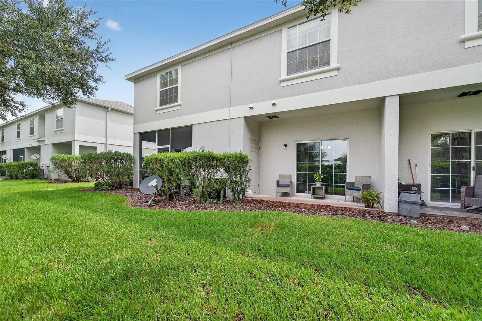 2052 GREENWOOD VALLEY DRIVE, Plant City, FL 33563 2052 GREENWOOD VALLEY DRIVE, Plant City, FL 33563