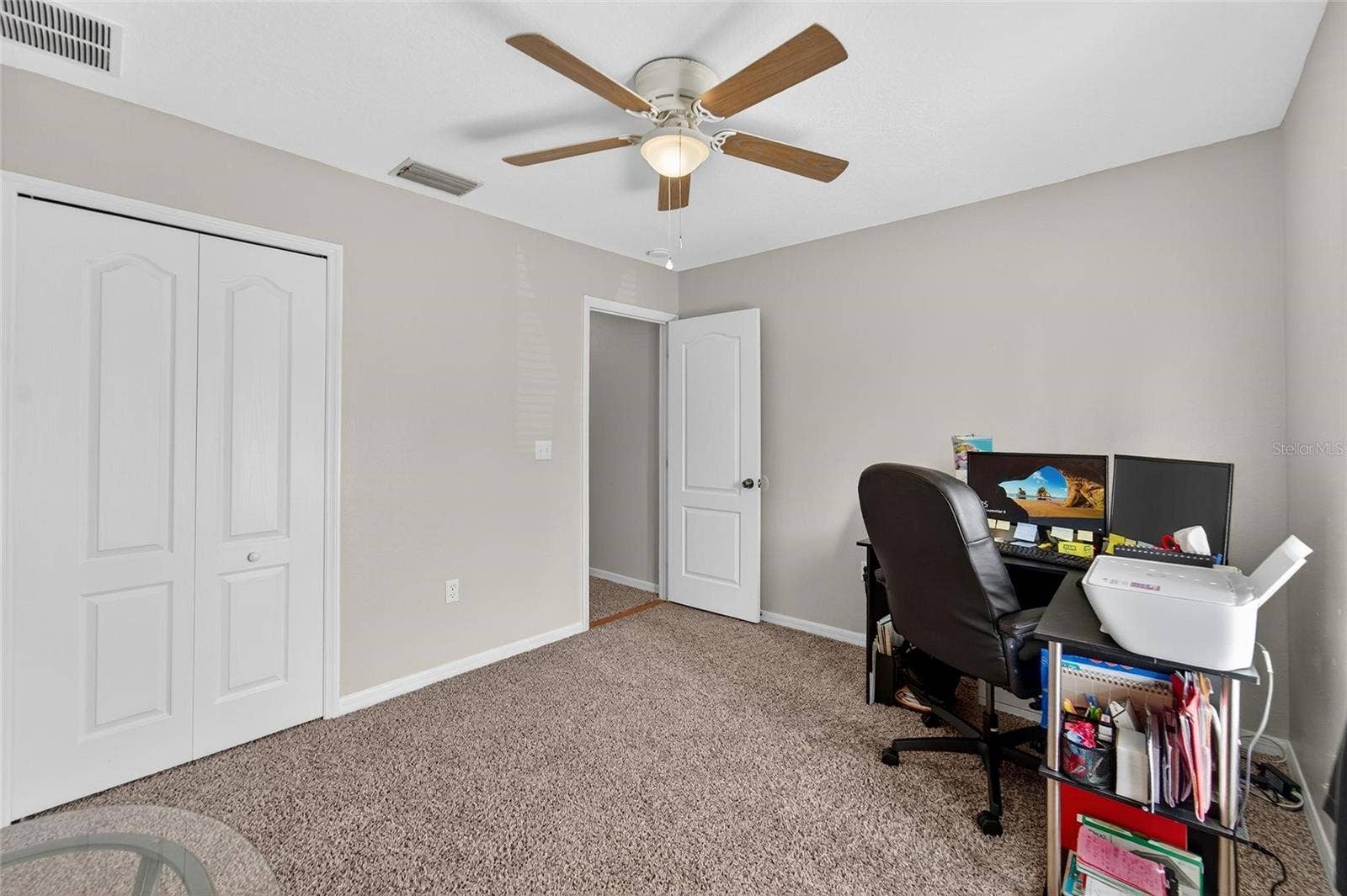 2052 GREENWOOD VALLEY DRIVE, Plant City, FL 33563 2052 GREENWOOD VALLEY DRIVE, Plant City, FL 33563