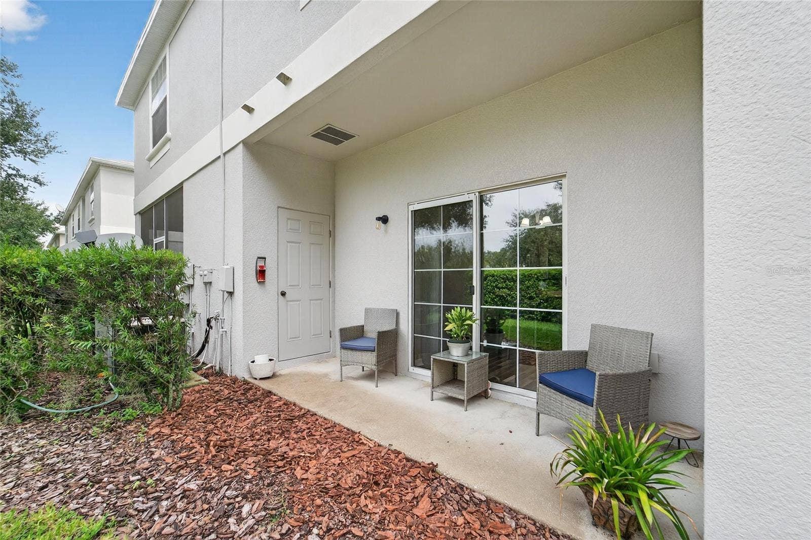 2052 GREENWOOD VALLEY DRIVE, Plant City, FL 33563 2052 GREENWOOD VALLEY DRIVE, Plant City, FL 33563