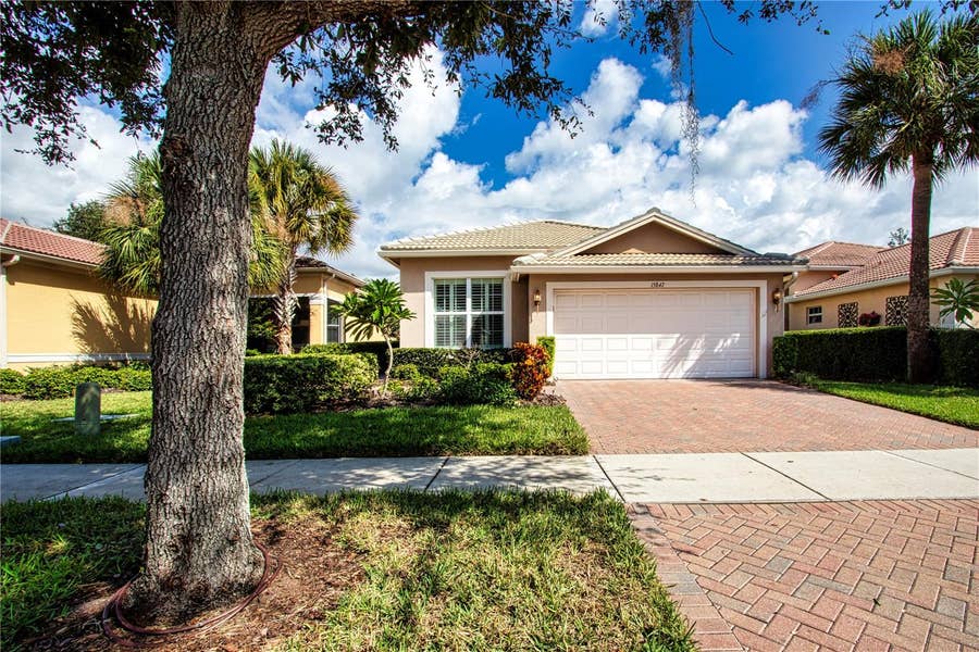 Property photo for 15847 COBBLE MILL DRIVE, Wimauma, FL