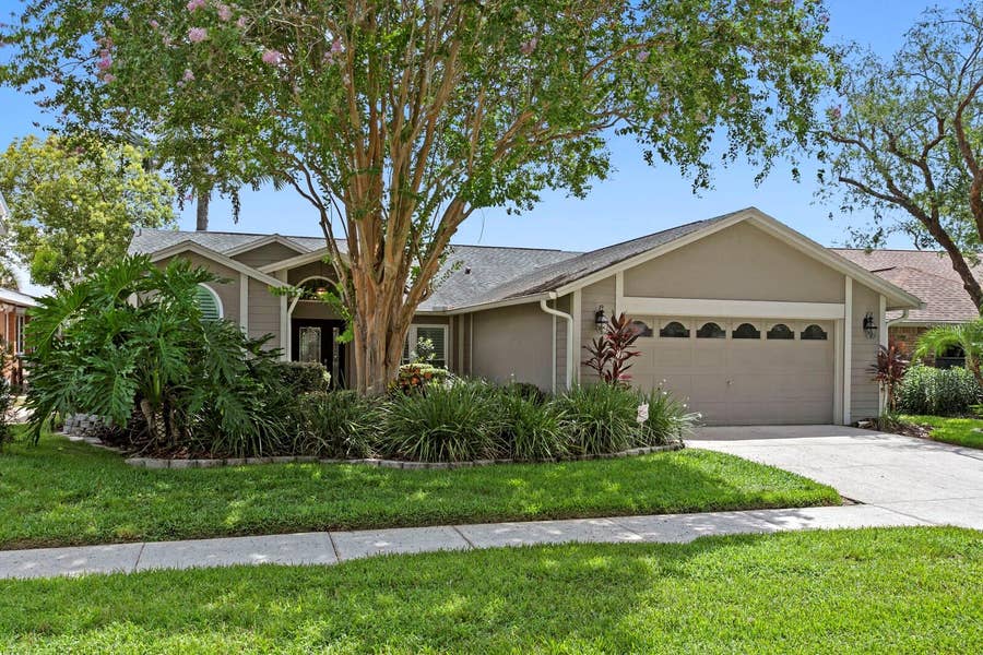 Property photo for 14607 VILLAGE GLEN CIRCLE, Tampa, FL