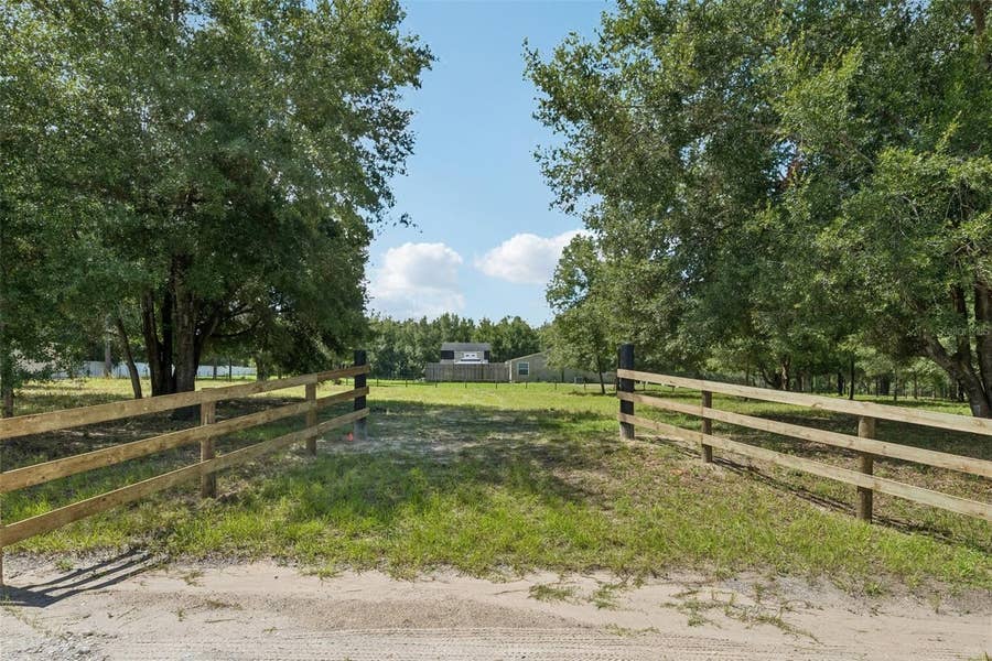 Property photo for 0 RAISER RD, Dade City, FL