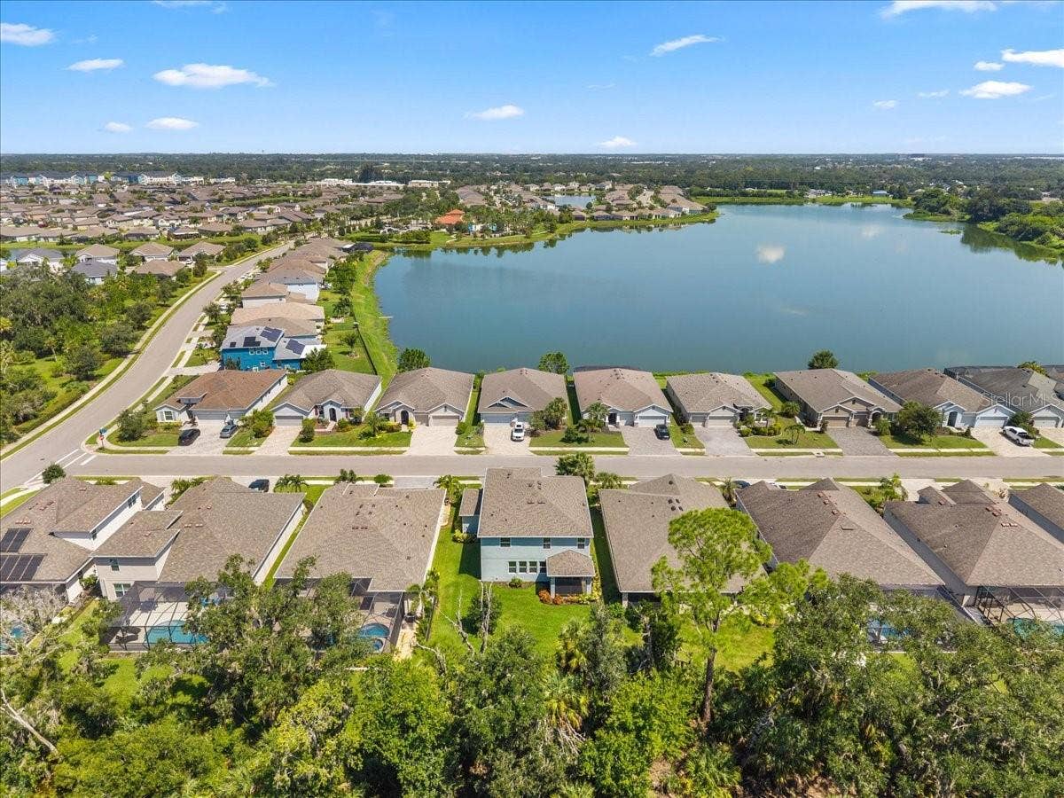 5715 HEVENA COURT, Palmetto, FL 34221 5715 HEVENA COURT, Palmetto, FL 34221