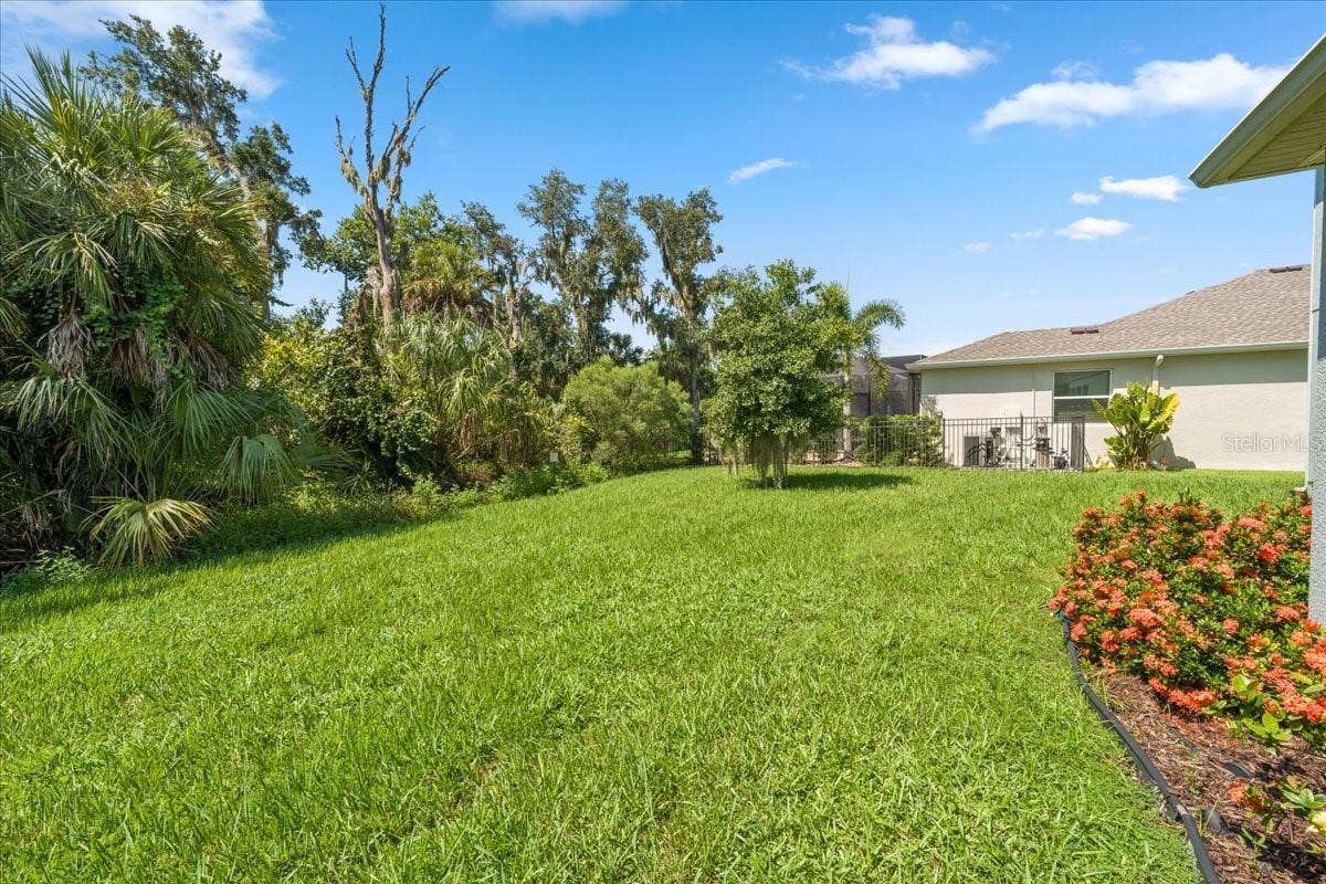 5715 HEVENA COURT, Palmetto, FL 34221 5715 HEVENA COURT, Palmetto, FL 34221