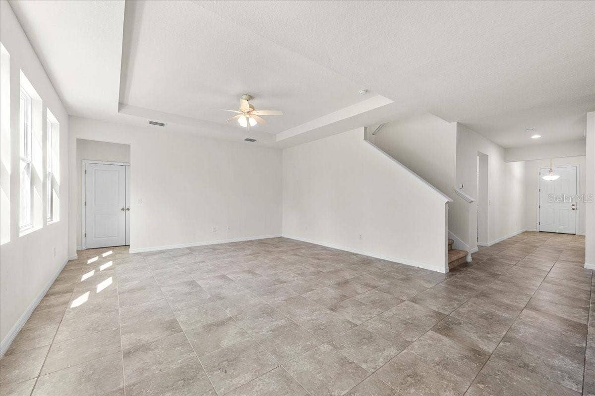 5715 HEVENA COURT, Palmetto, FL 34221 5715 HEVENA COURT, Palmetto, FL 34221