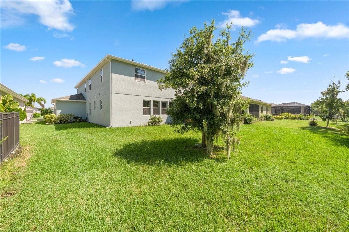5715 HEVENA COURT, Palmetto, FL 34221 5715 HEVENA COURT, Palmetto, FL 34221