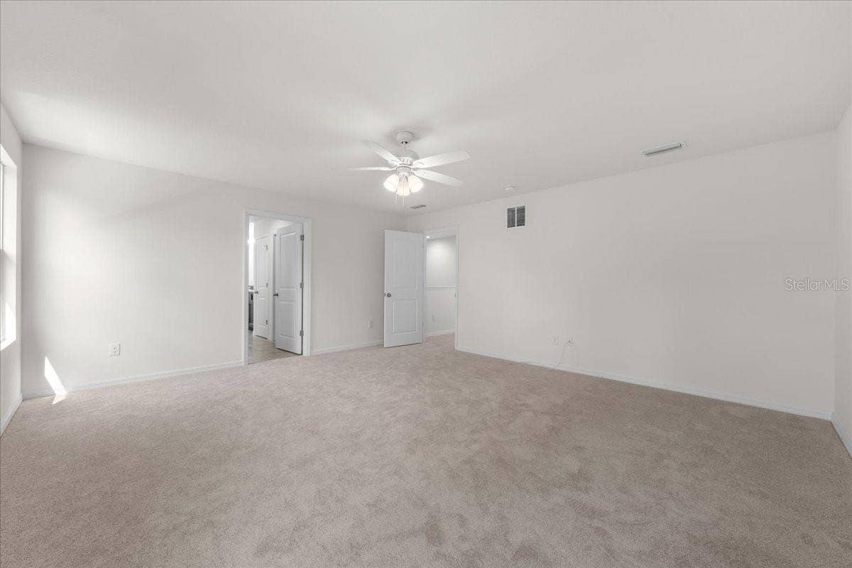 5715 HEVENA COURT, Palmetto, FL 34221 5715 HEVENA COURT, Palmetto, FL 34221