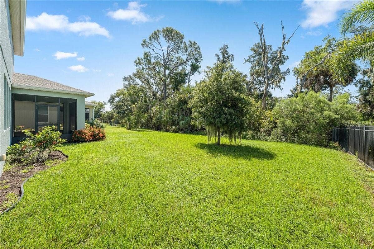 5715 HEVENA COURT, Palmetto, FL 34221 5715 HEVENA COURT, Palmetto, FL 34221