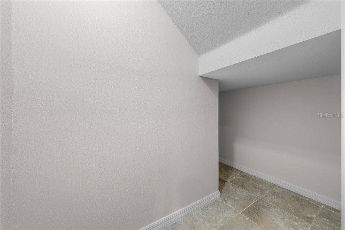 5715 HEVENA COURT, Palmetto, FL 34221 5715 HEVENA COURT, Palmetto, FL 34221