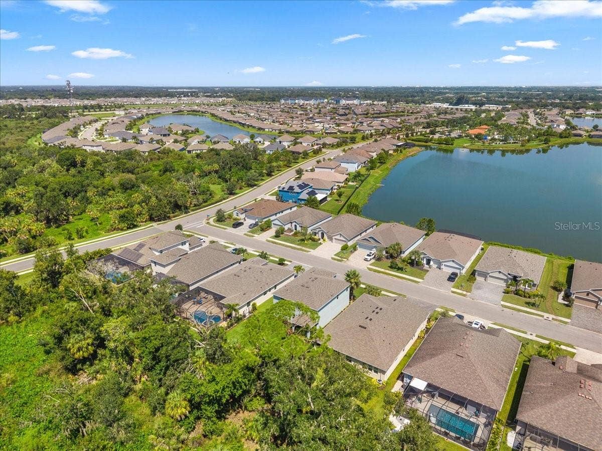 5715 HEVENA COURT, Palmetto, FL 34221 5715 HEVENA COURT, Palmetto, FL 34221