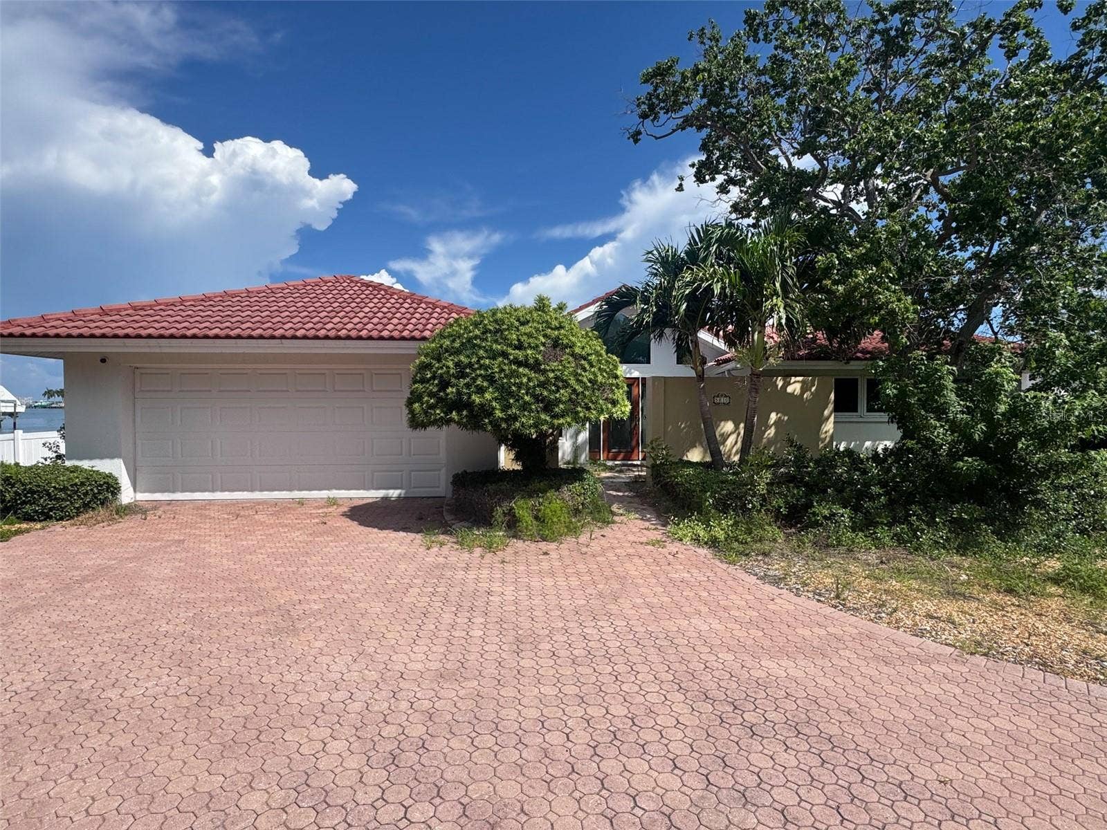 5810 BAHAMA WAY S, St Pete Beach, FL 33706 5810 BAHAMA WAY S, St Pete Beach, FL 33706