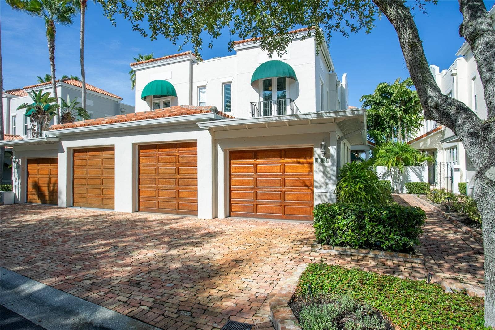 1109 ABBEYS WAY, Tampa, FL 33602 If youve been searching for something truly exceptional....