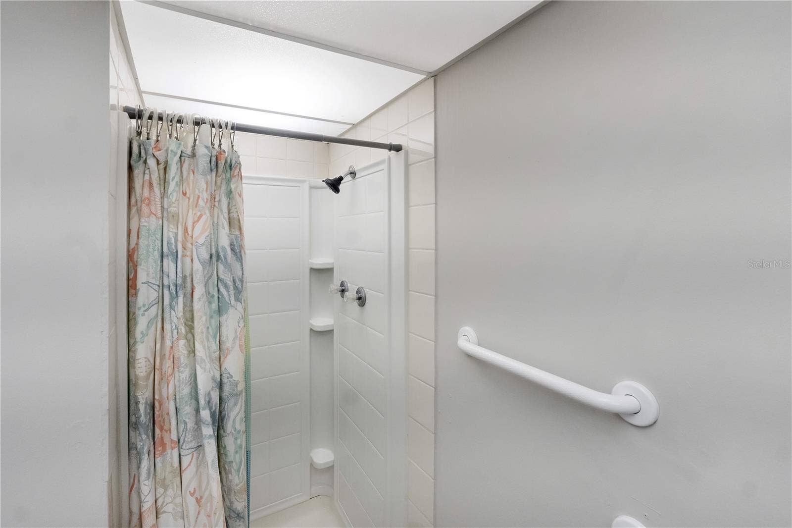 201 KINGS BOULEVARD, #5, Sun City Center, FL 33573 201 KINGS BOULEVARD, #5, Sun City Center, FL 33573