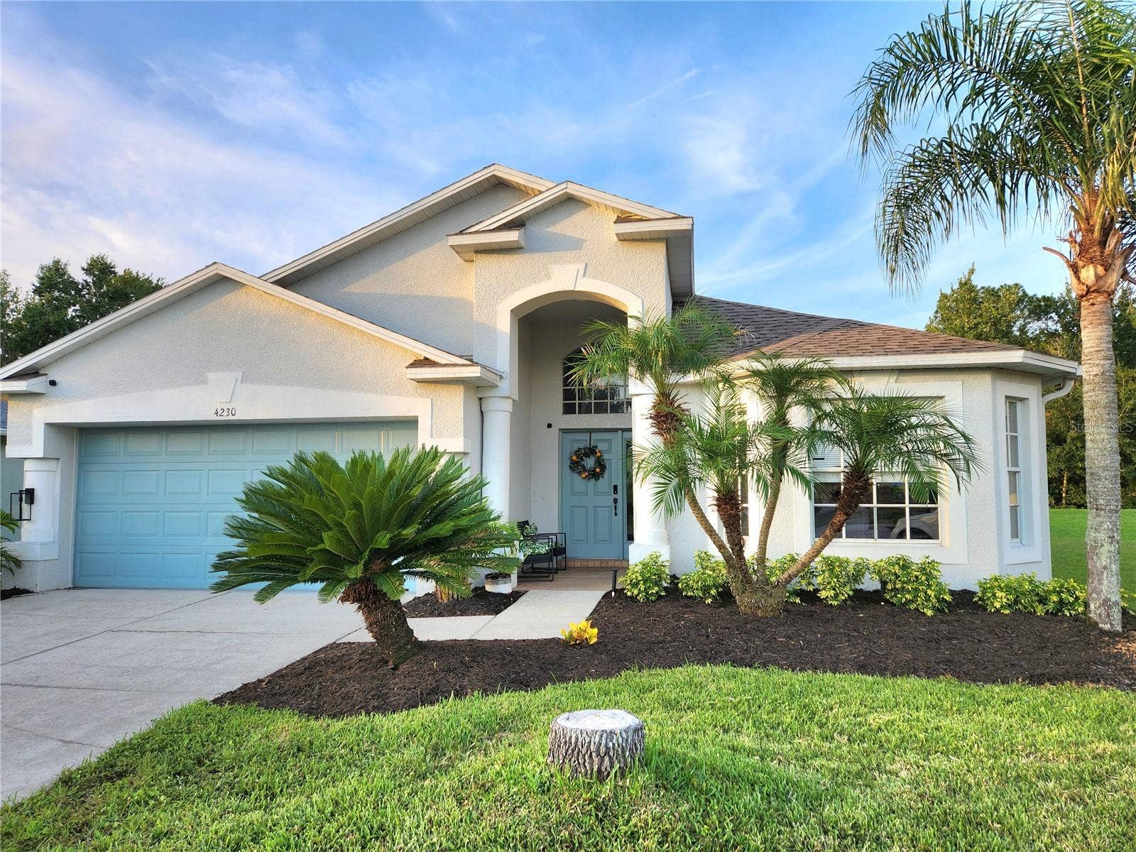 4230 MEDBURY DRIVE, Wesley Chapel, FL 33543 4230 MEDBURY DRIVE, Wesley Chapel, FL 33543