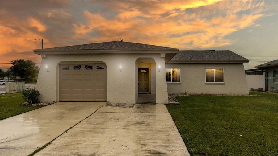 Property photo for 4802 RIDGE POINT DRIVE, Tampa, FL