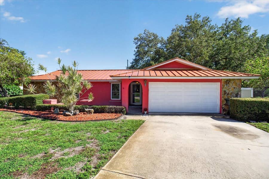 Property photo for 13497 OVAL DRIVE E, Largo, FL