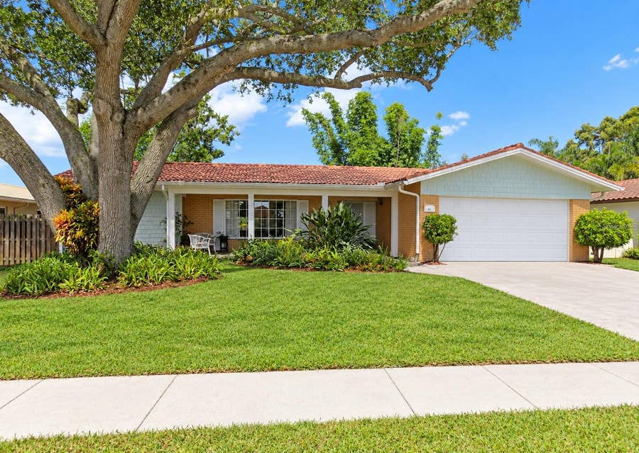 Property photo for 1874 WATEROAK DRIVE W, Clearwater, FL