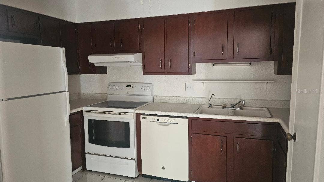 10365 PARADISE BOULEVARD, #10, Treasure Island, FL 33706 10365 PARADISE BOULEVARD, #10, Treasure Island, FL 33706