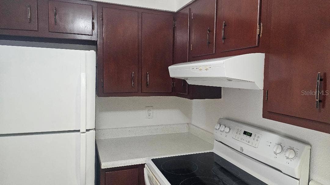 10365 PARADISE BOULEVARD, #10, Treasure Island, FL 33706 10365 PARADISE BOULEVARD, #10, Treasure Island, FL 33706