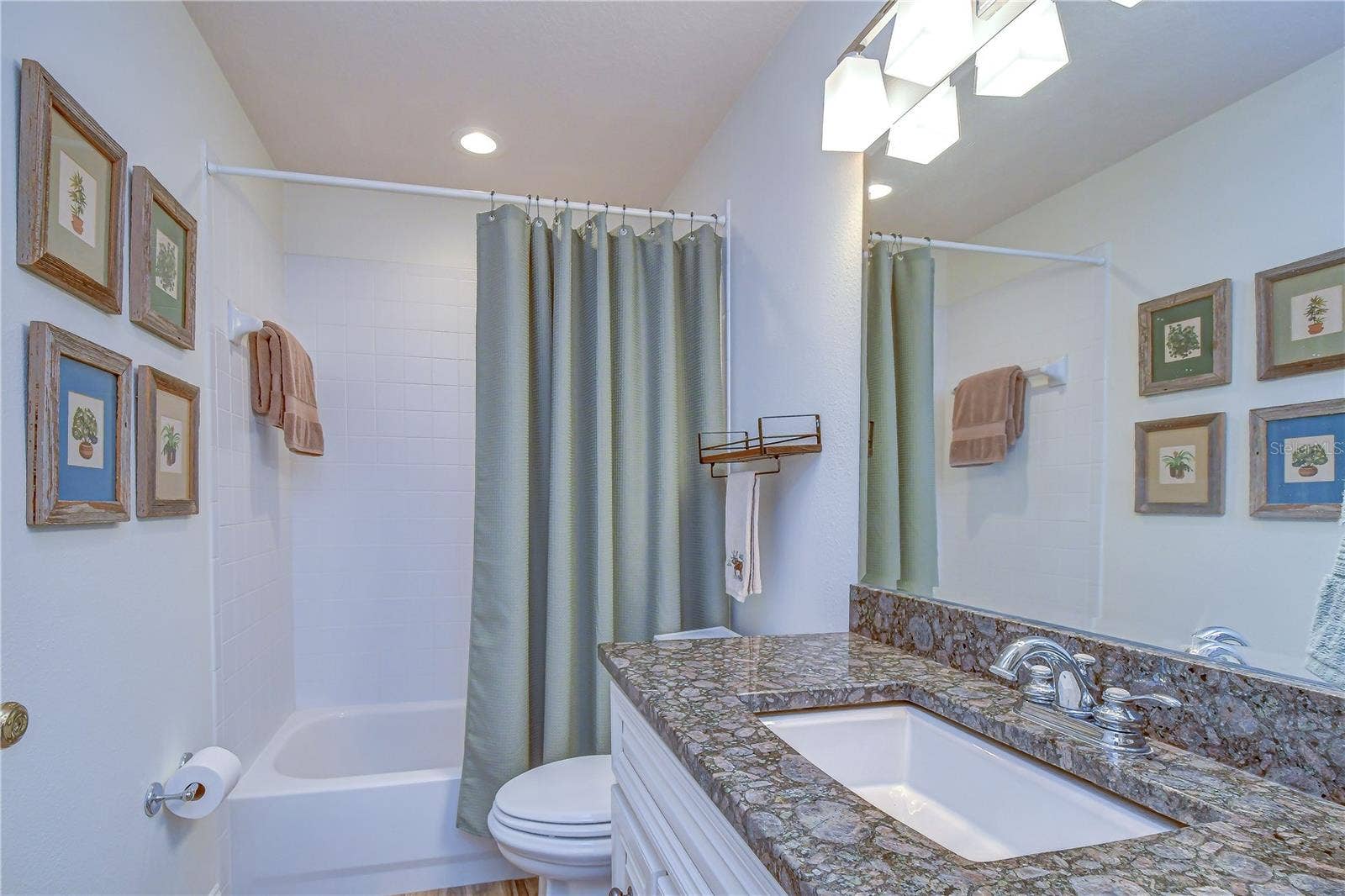 5616 ROCKFIELD LOOP, Valrico, FL 33596 5616 ROCKFIELD LOOP, Valrico, FL 33596