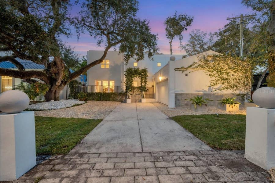 Property photo for 2701 CHAMBRAY LANE, Tampa, FL
