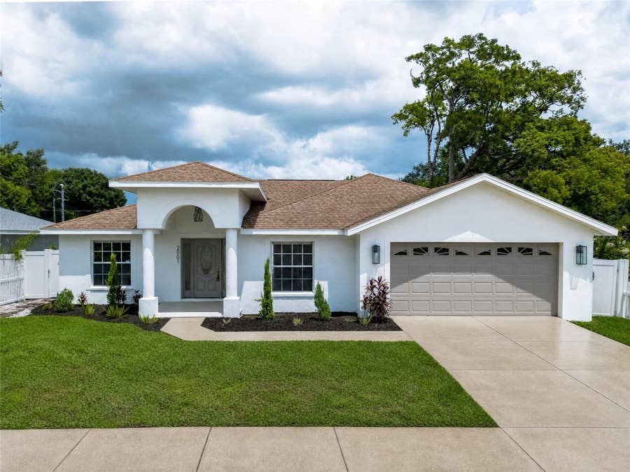 Property photo for 2001 N LINCOLN AVENUE, Tampa, FL