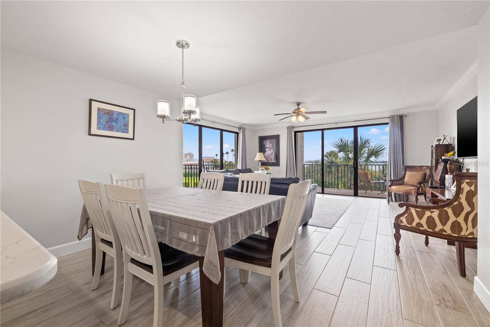 1501 GULF BOULEVARD, #206, Clearwater, FL 33767 Dining